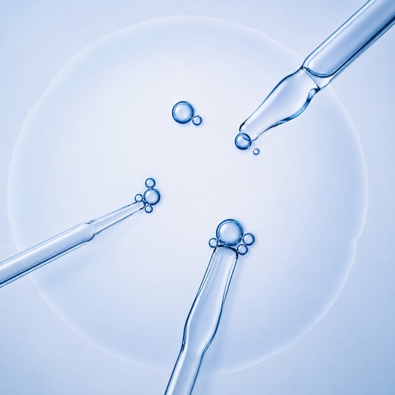 Why Your Skin Needs Silica in Summer: Hydration and Elasticity